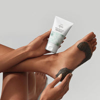 JAFRA Spa Charcoal & Pumice Foot Polish - Tea Tree and Peppermint - Jafra Cosmetics International